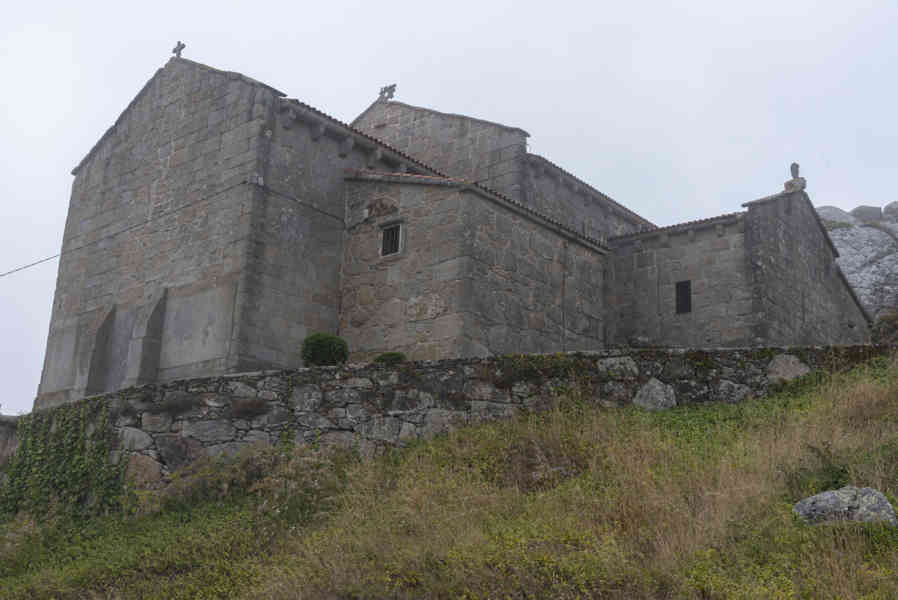 A Coruña 070 - Muxia - iglesia de Santa María de Muxia.jpg